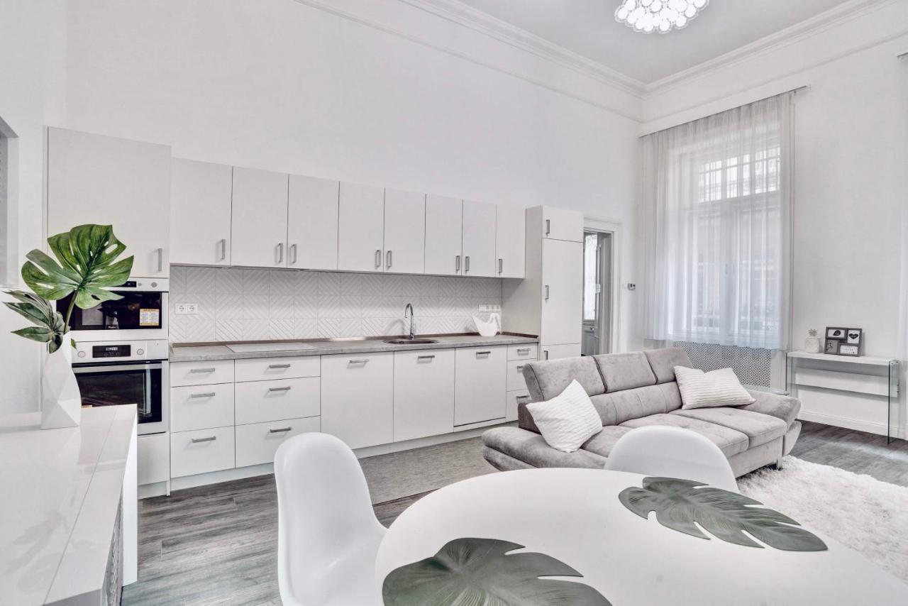 Inn The Downtown Βουδαπέστη Εξωτερικό φωτογραφία